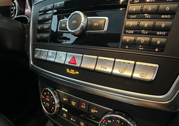 Mercedes-Benz GL cena 146000 przebieg: 162364, rok produkcji 2015 z Wrocław małe 211